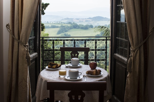 Petit déjeuner compris