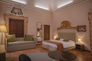 Suite | Minibar, meja kerja, Wi-Fi gratis, dan seprai linen