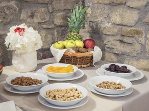 Daily buffet breakfast (EUR 8 per person)