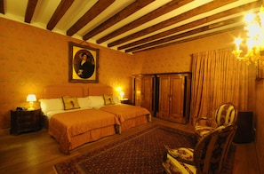 1 bedroom, premium bedding, minibar, in-room safe