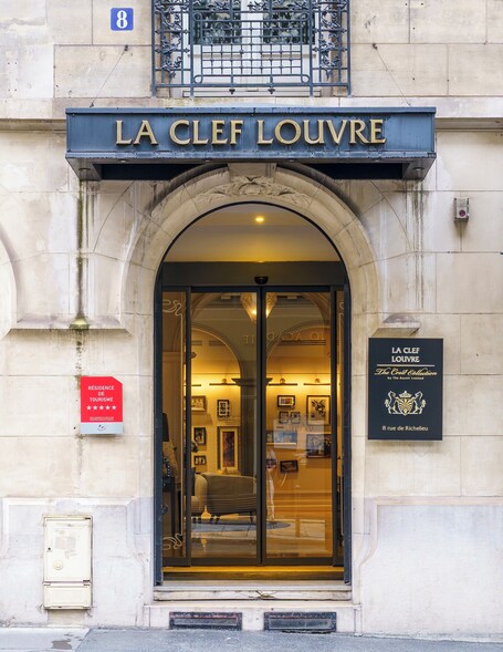 La Clef Louvre Paris by The Crest Collection - Image 13