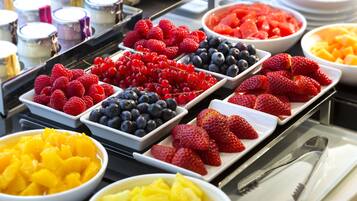 Dagelijks ontbijtbuffet (EUR 30 per persoon)