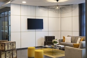 Lobby-Lounge