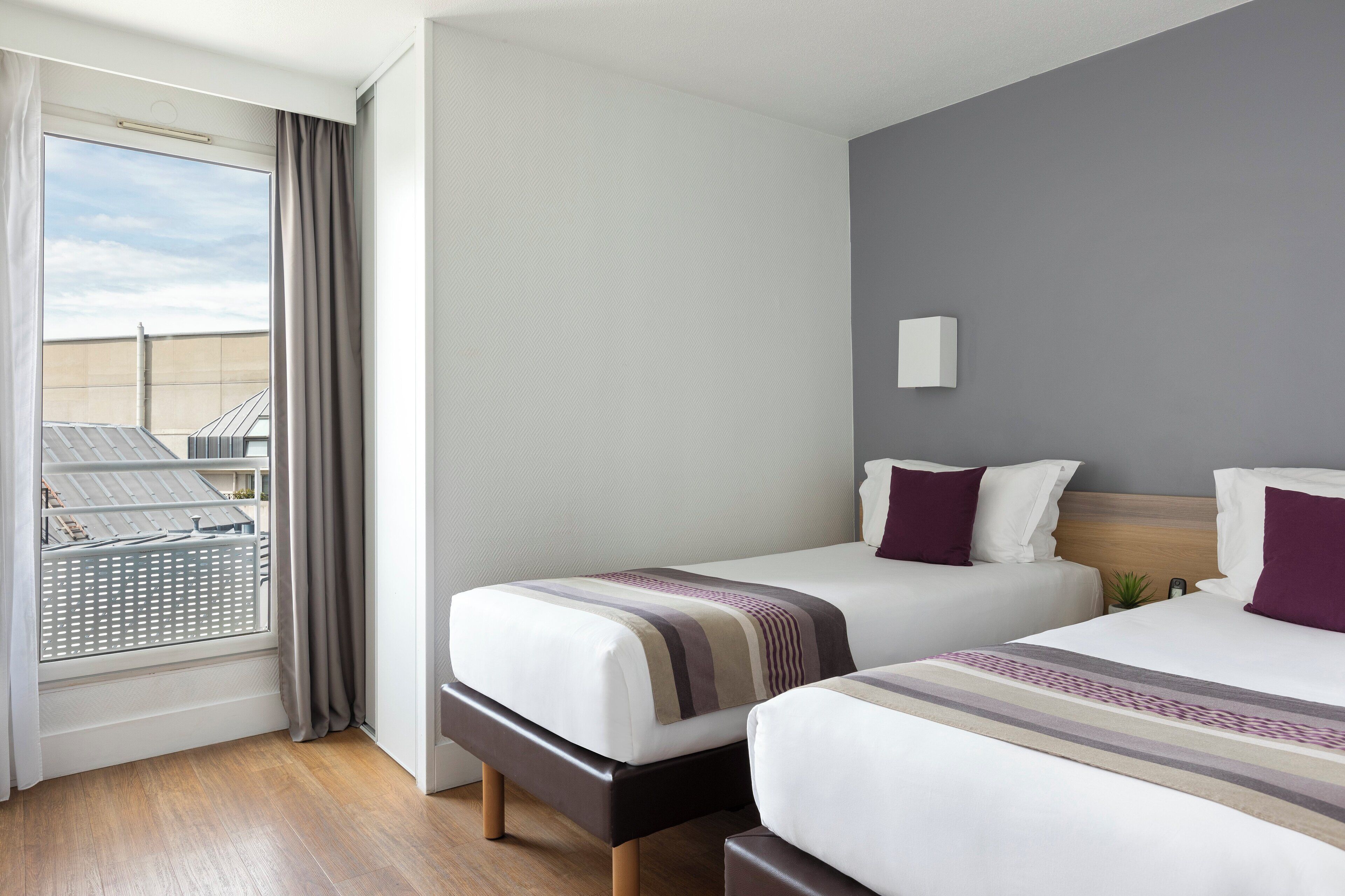 In-room safe, desk, soundproofing, iron/ironing board