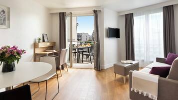 Caja de seguridad en la habitación, escritorio y insonorización