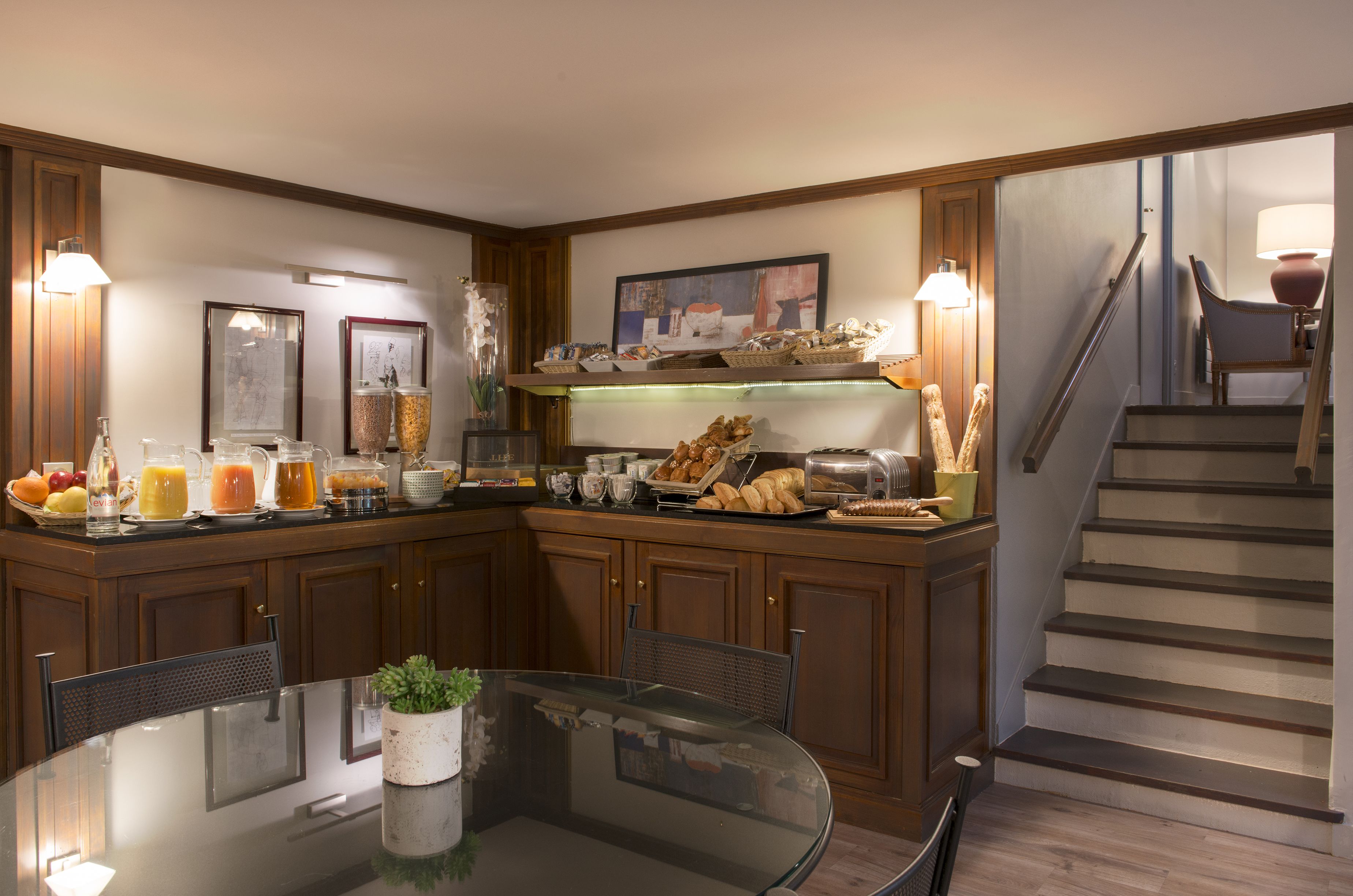 daily buffet breakfast (eur 15 per person)