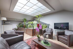 Televisión de pantalla plana
