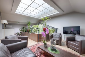 Télévision à écran plat