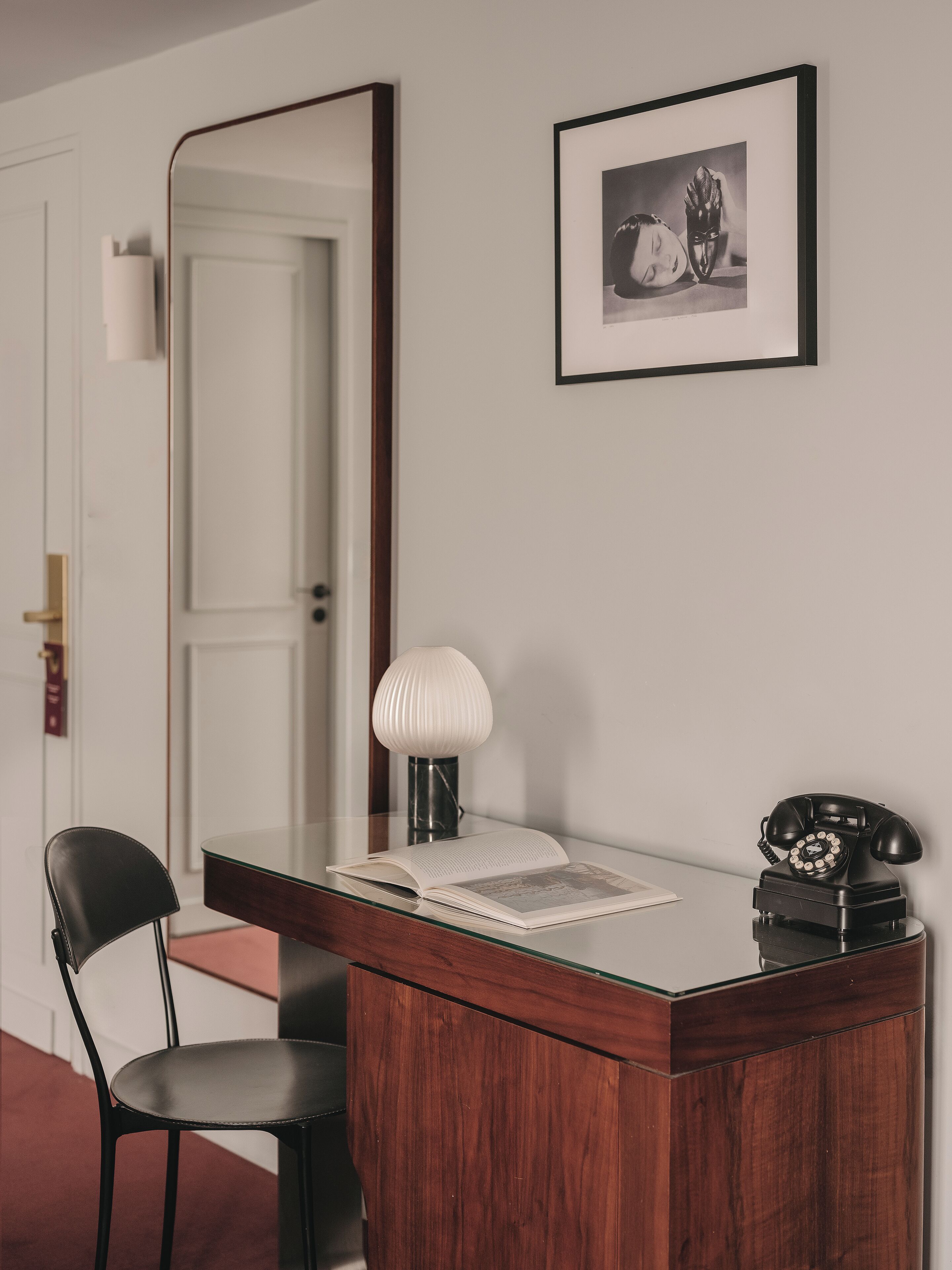 junior suite | living area | lcd tv