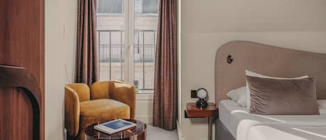 1 bedroom, premium bedding, minibar, in-room safe