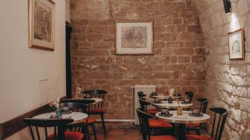 Daily buffet breakfast (EUR 18 per person)