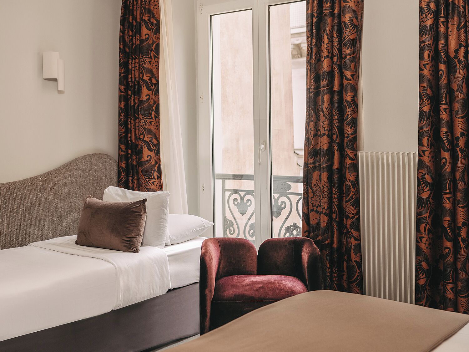 deluxe triple room | 1 bedroom, premium bedding, minibar, in-room safe