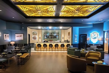 Lounge at Hollywood Casino Gulf Coast