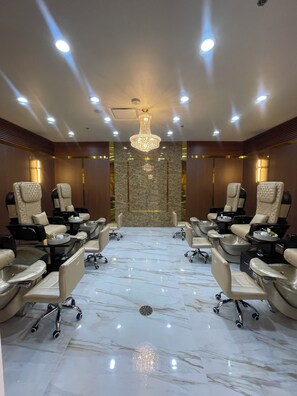 Couples treatment rooms, hot stone massages, deep-tissue massages