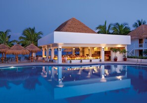 2 restaurants, dinner served, Mexican cuisine