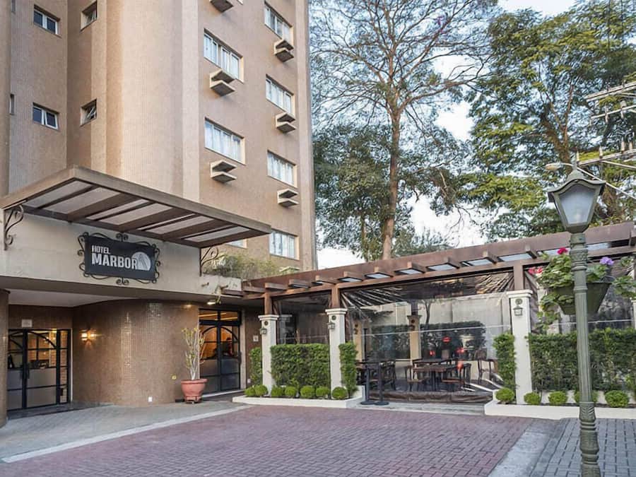 Mặt tiền nơi lưu trú