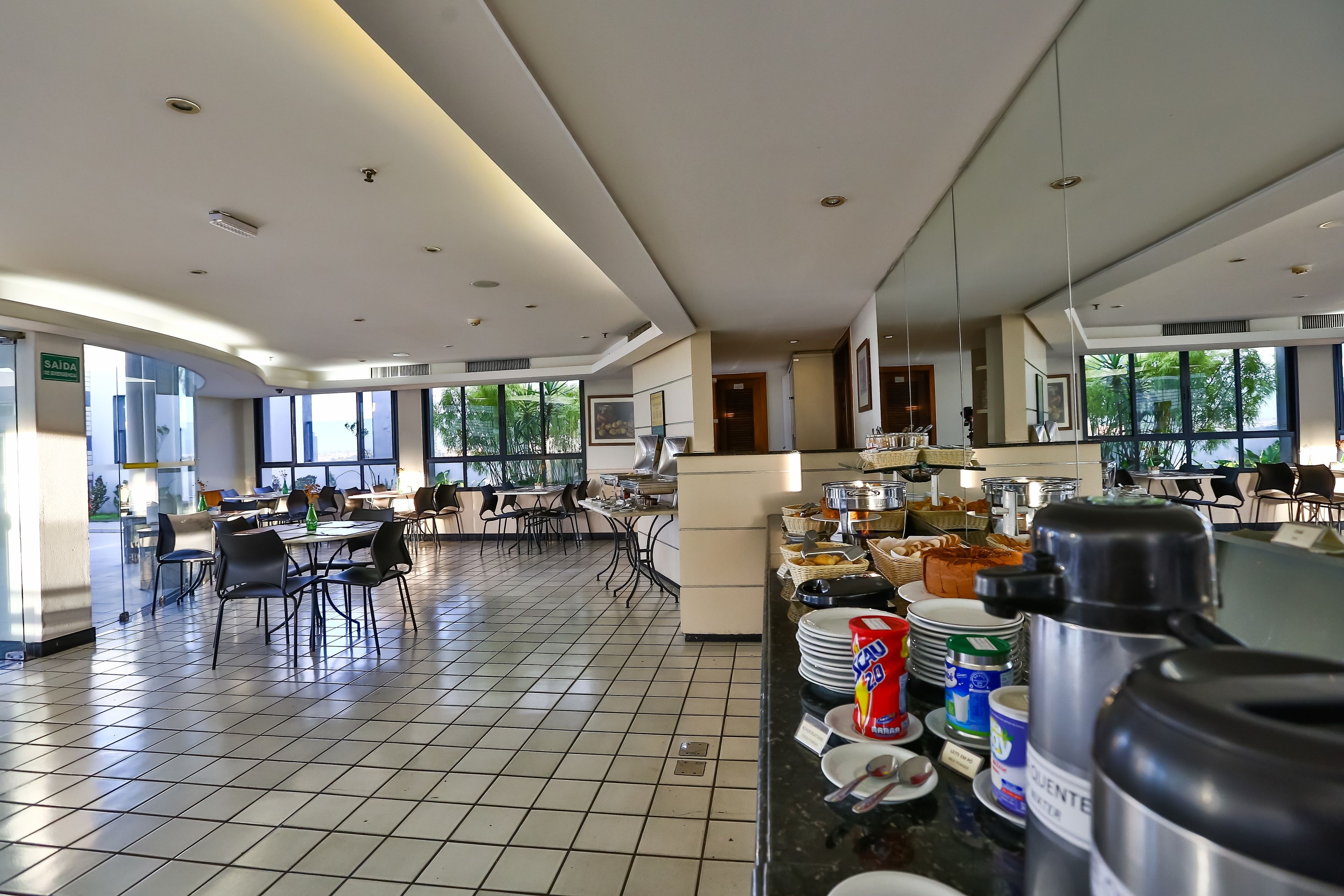 Free daily full breakfast 