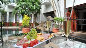 Unclassified image, 3 of 31, button - Hotel Promenade (Mbombela)
