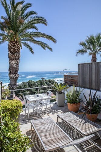 Sea Castle Hotel Camps Bay