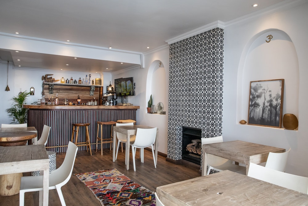 Sea Castle Hotel Camps Bay by null