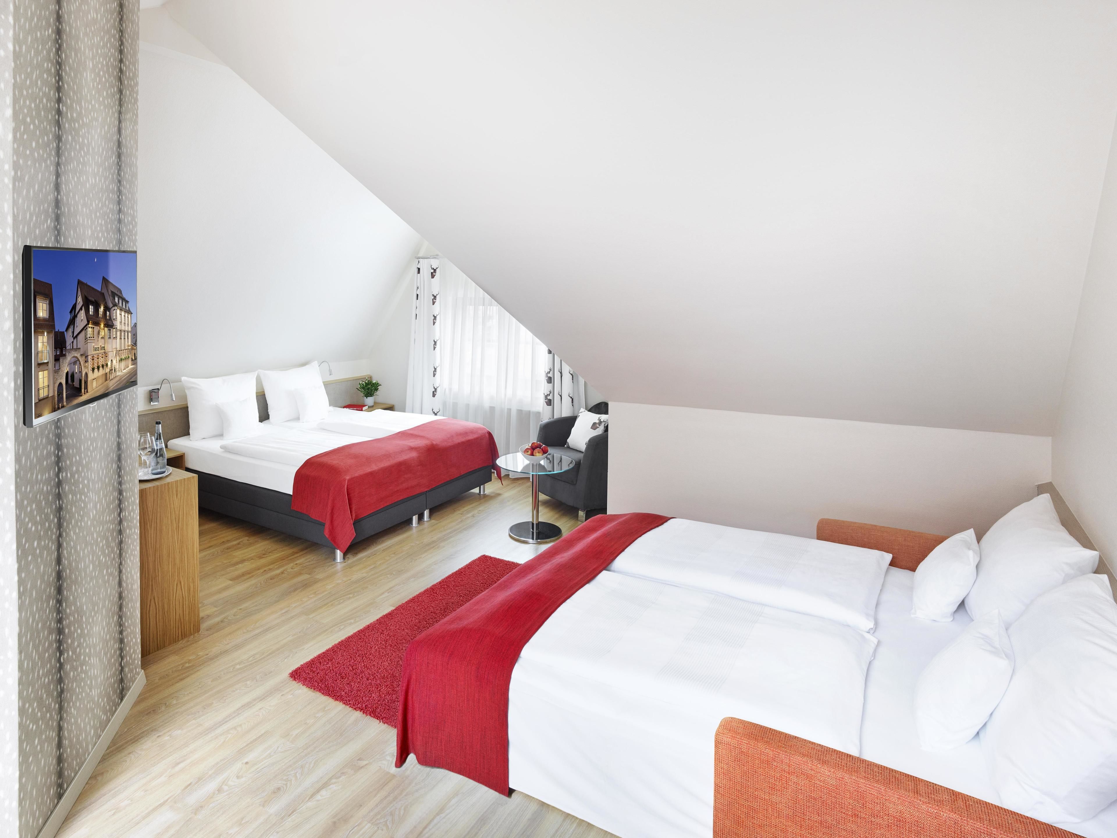 Photo - Hirsch Hotel