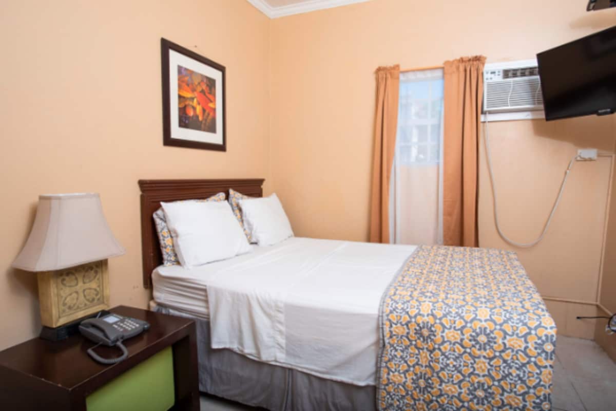 Suite, 2 Schlafzimmer | Zustellbetten, kostenloses WLAN, Bettwäsche