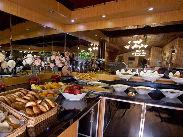 Petit déjeuner buffet