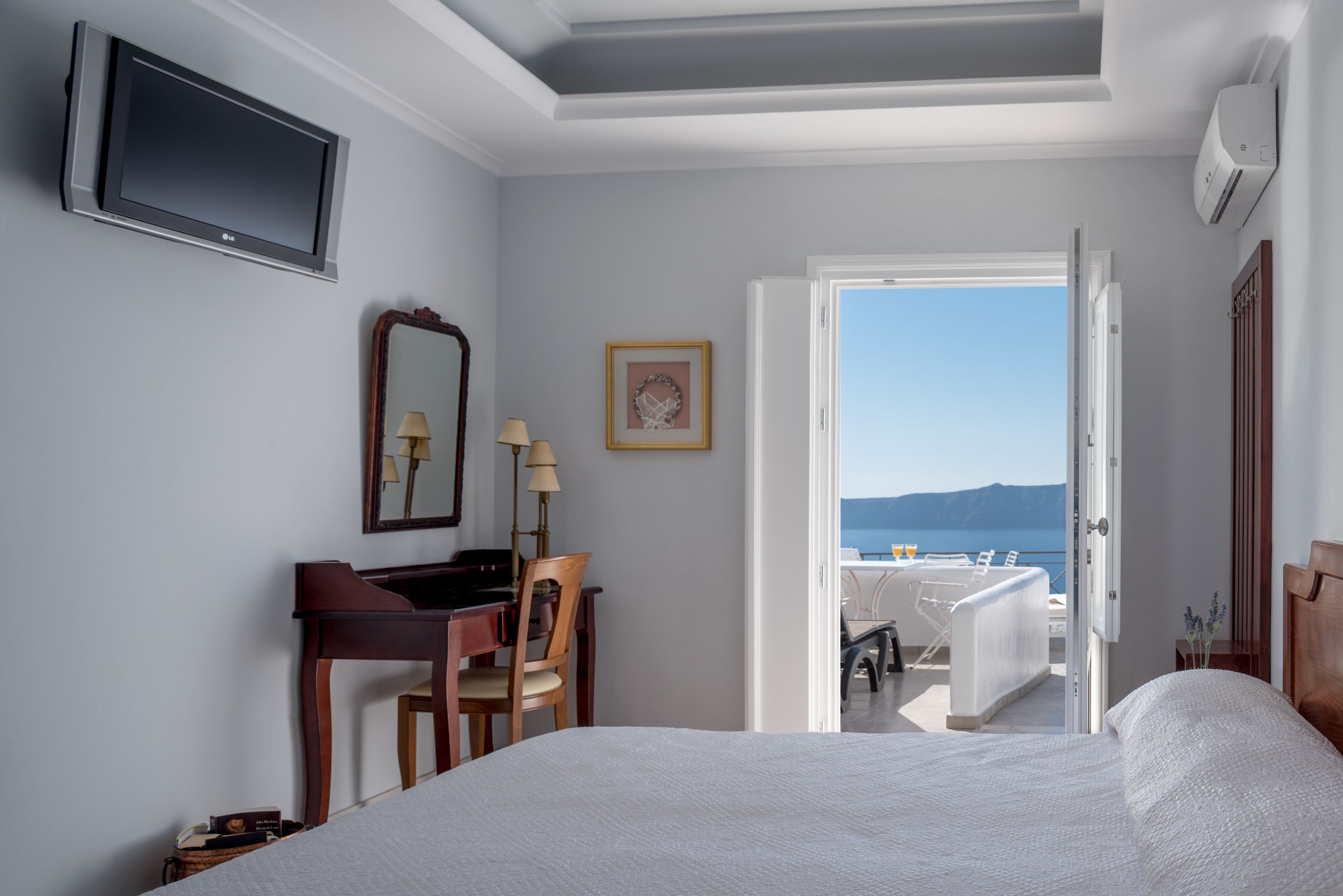 select comfort beds, minibar, in-room safe, individually furnished