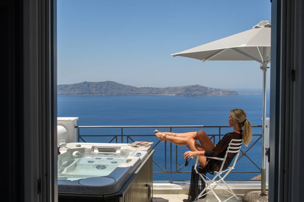 Deluxe Room | Select Comfort beds, minibar, in-room safe, individually furnished