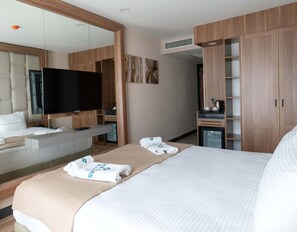 Minibar, in-room safe, soundproofing, Internet - Four Sides Taksim Lion Hotel&Spa (Istanbul)