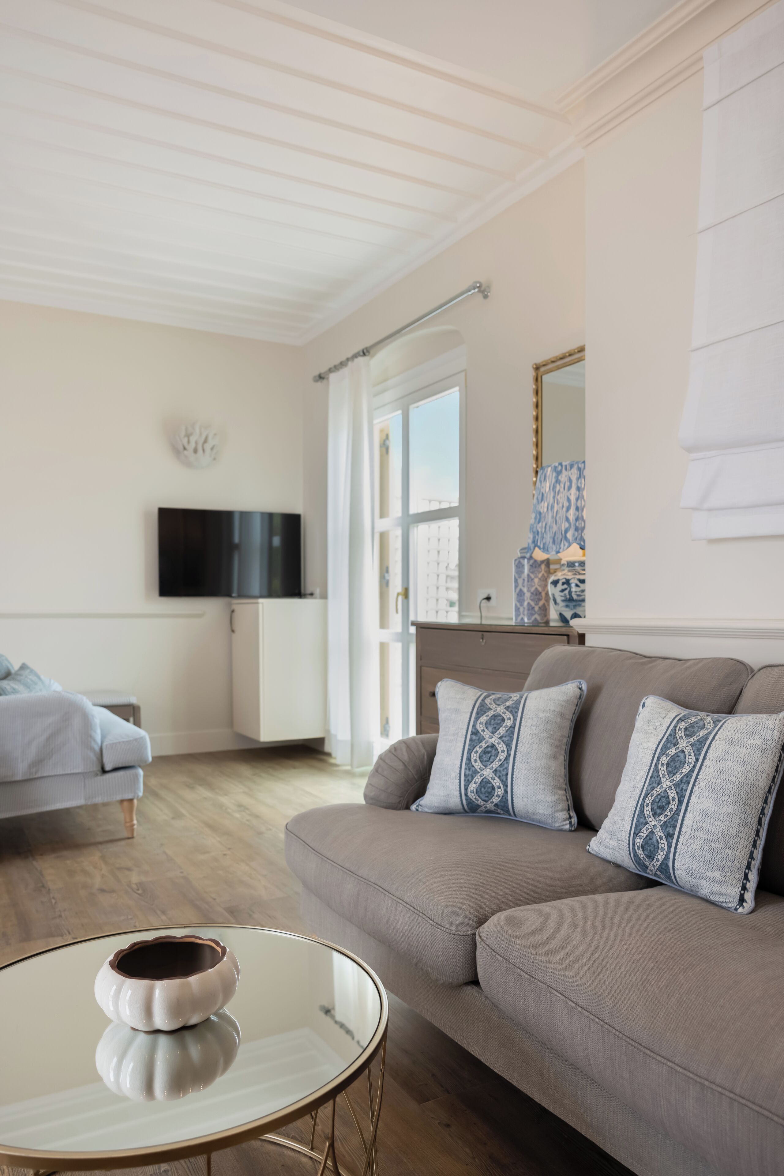 Photo - Dorion Hotel