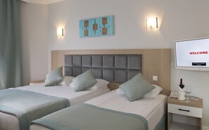 Artículos del minibar gratis, wifi y ropa de cama 