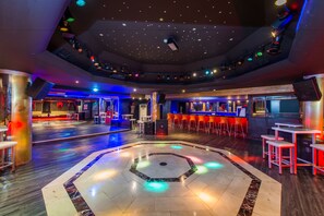 Bar (in der Unterkunft)