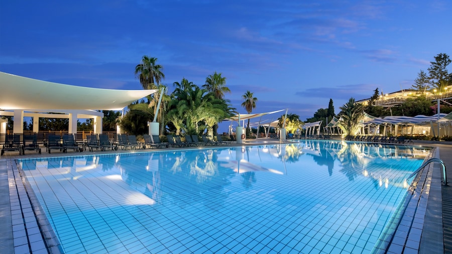 Pine Bay Holiday Resort