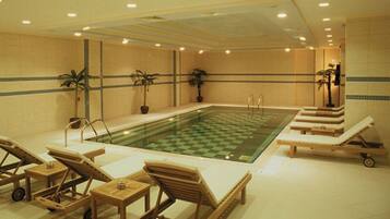 Piscine couverte