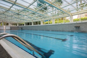 Indoor pool, outdoor pool, pool umbrellas, sun loungers - TUI BLUE Grand Azur  (Marmaris)