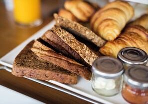 Petit déjeuner buffet compris tous les jours