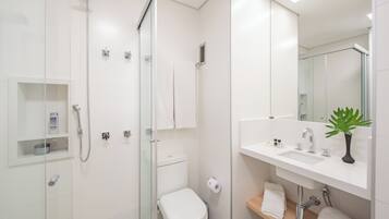 Studio Casal 1 Cama Casal | Banheiro