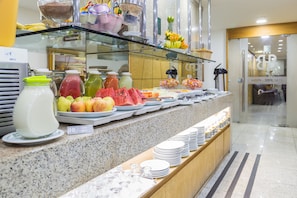 Free daily buffet breakfast