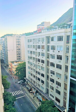 Standard Triple Room | Street view