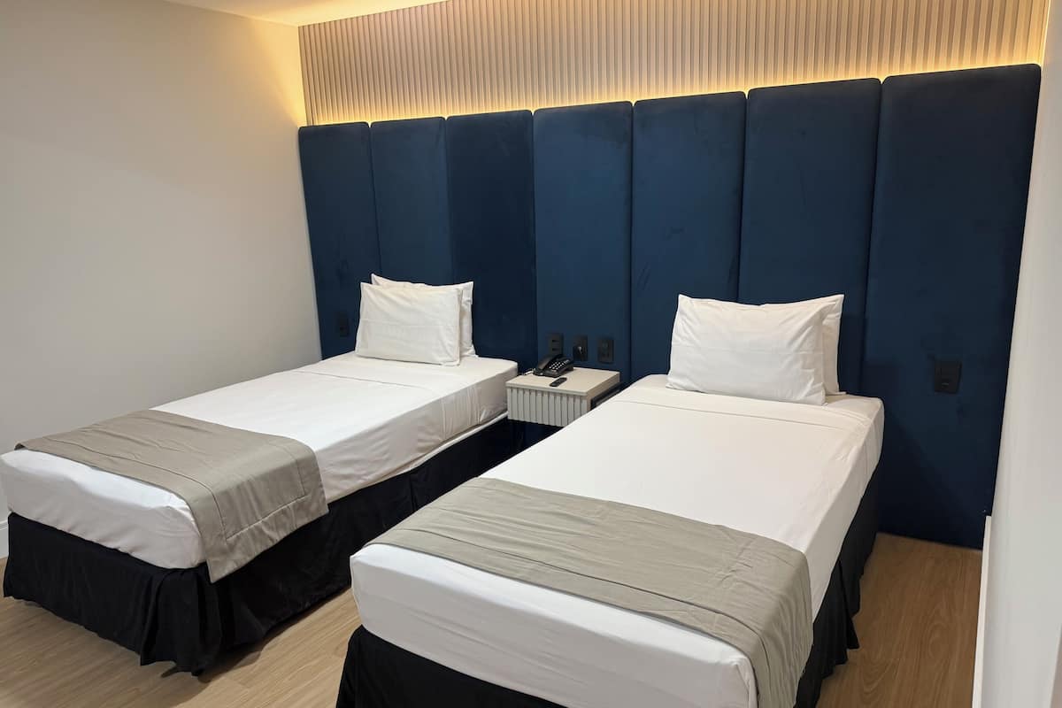Duplo Twin Standard | 1 bedroom, minibar, in-room safe, desk