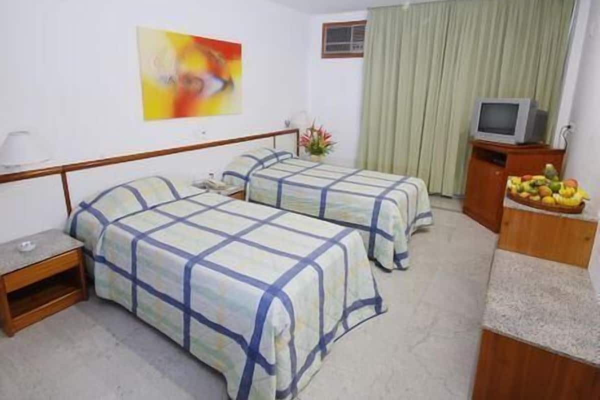 1 bedroom, minibar, in-room safe, desk