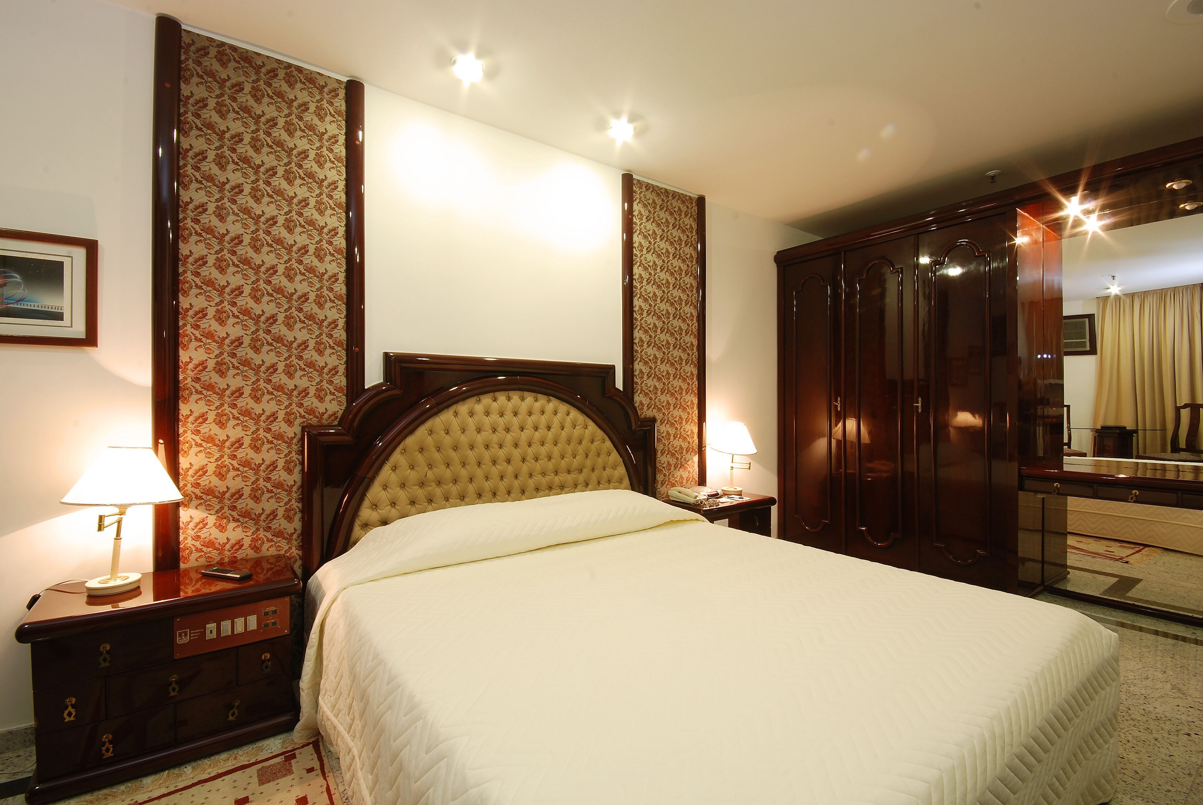 Minibar, in-room safe, desk, laptop workspace