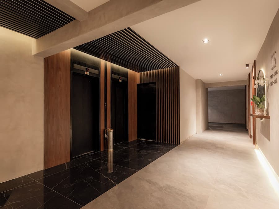 Minibar, in-room safe, desk, laptop workspace