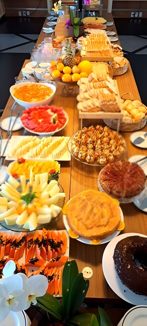 Se sirven desayunos, almuerzos y cenas