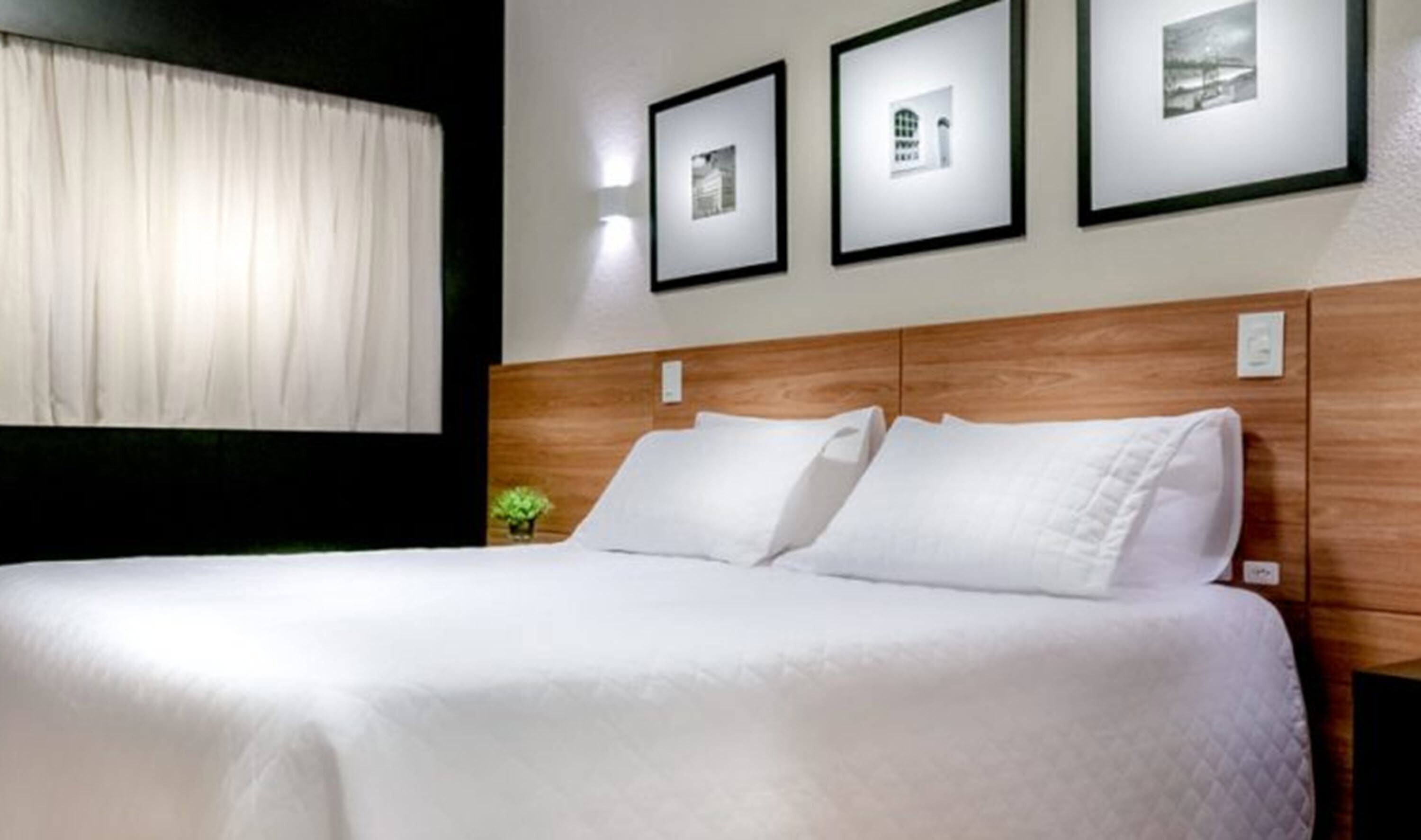 Premium bedding, pillowtop beds, minibar, in-room safe