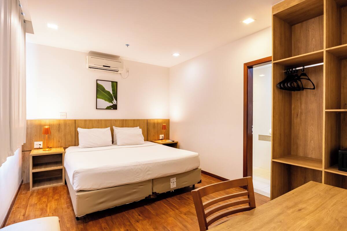 Standard Double Room, 1 Double Bed | Premium bedding, pillowtop beds, minibar, desk