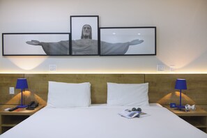 Deluxe Double Room, 1 Queen Bed, Balcony | Premium bedding, pillowtop beds, minibar, desk