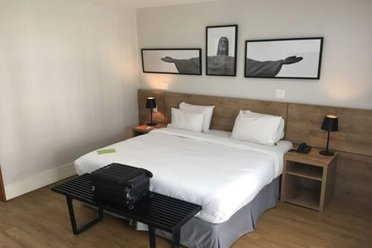Premium bedding, pillow-top beds, minibar, desk