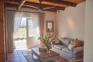 Executive Double or Twin Room | Living area